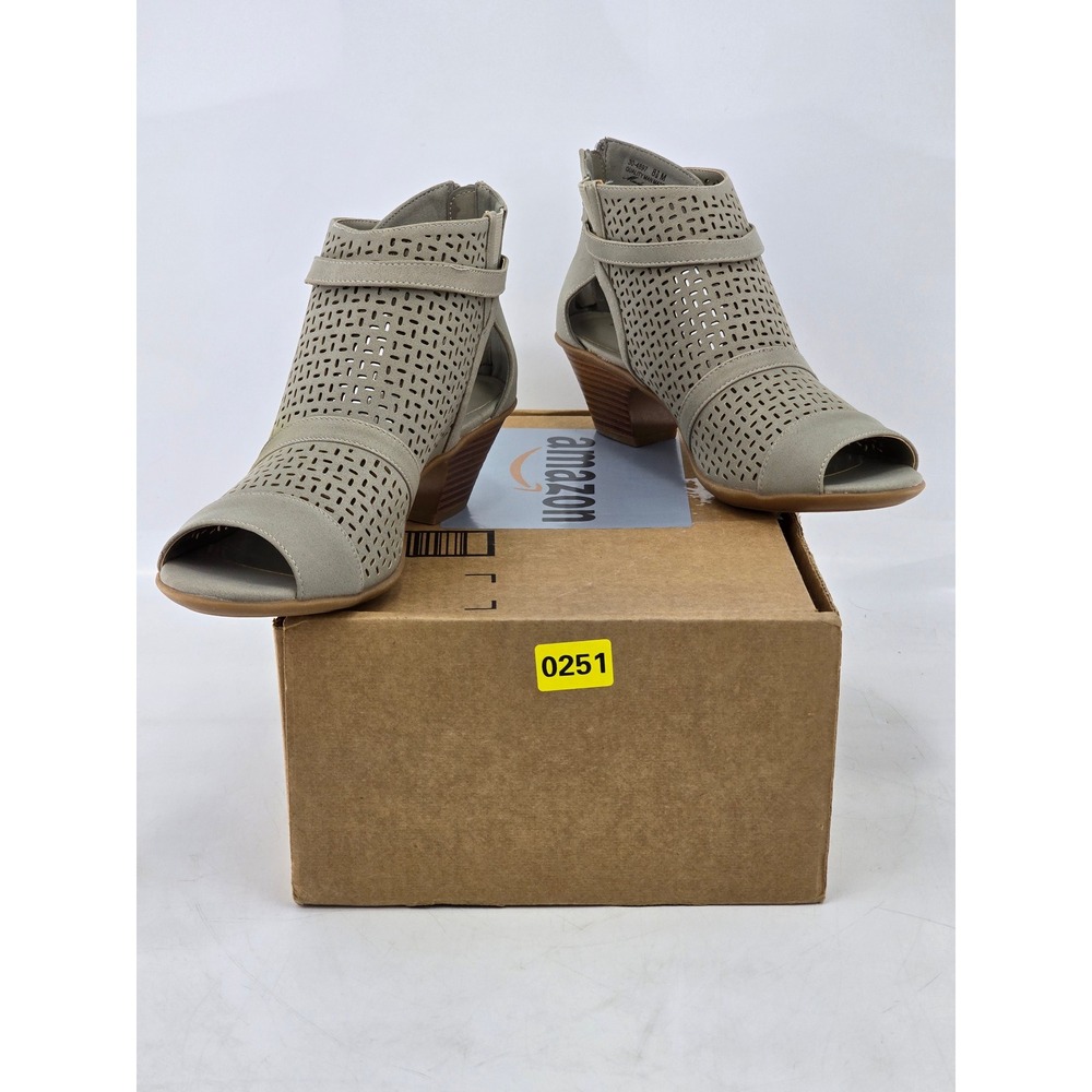 Easy Street Peep Toe Booties Womens 8.5 M Gray Laser Cut Block Heel - NWOB